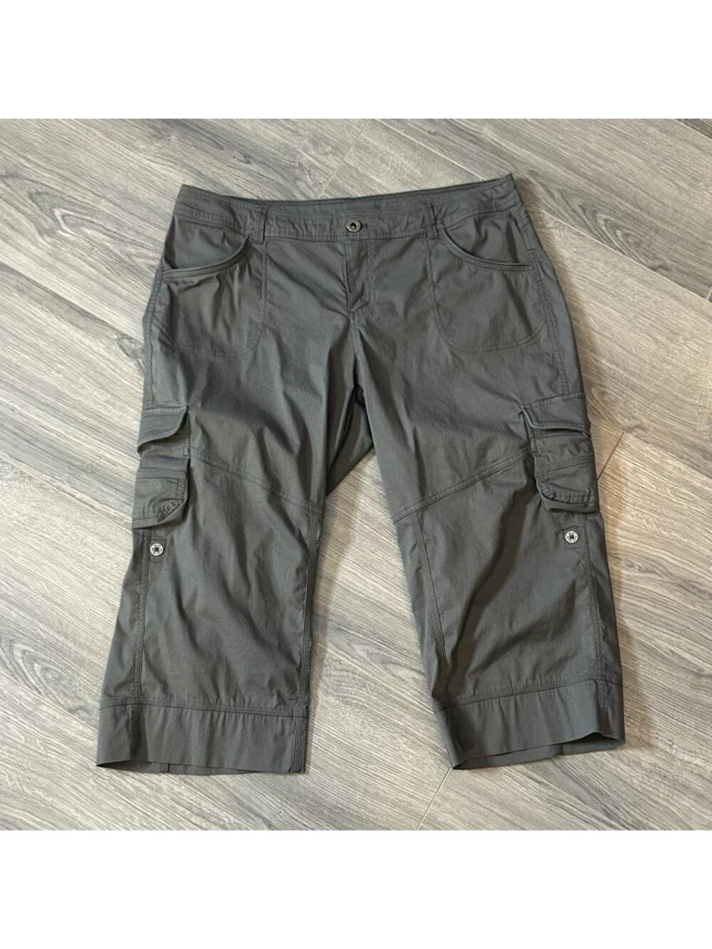 Kuhl Capri Pants Womens 12 Resistor Air Roll Up Short Gray Cargo Stretch Hiking
